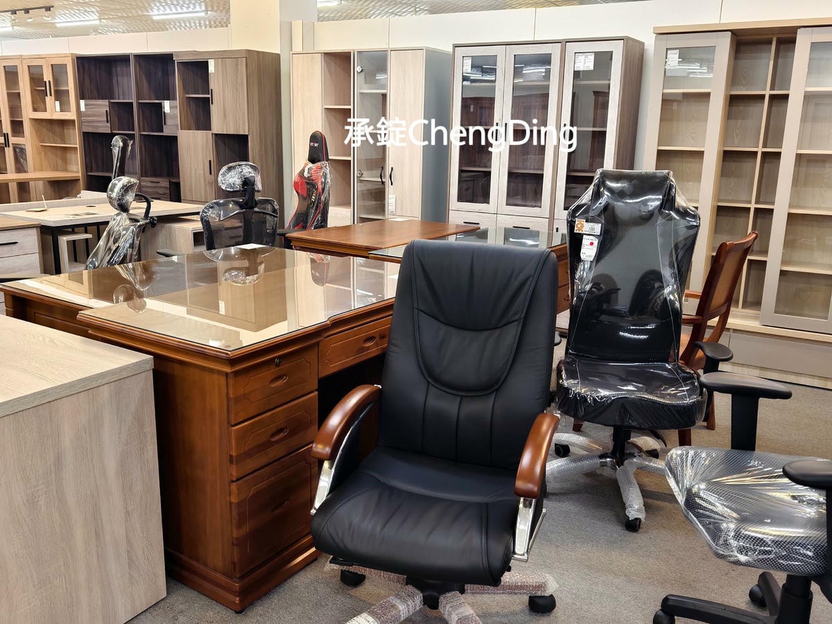 彰化家具行【先進傢俱 × iCAKU愛庫家居】3000坪大型展場|沙發、床墊、衣櫃、系統櫃一次看! - 第39張圖