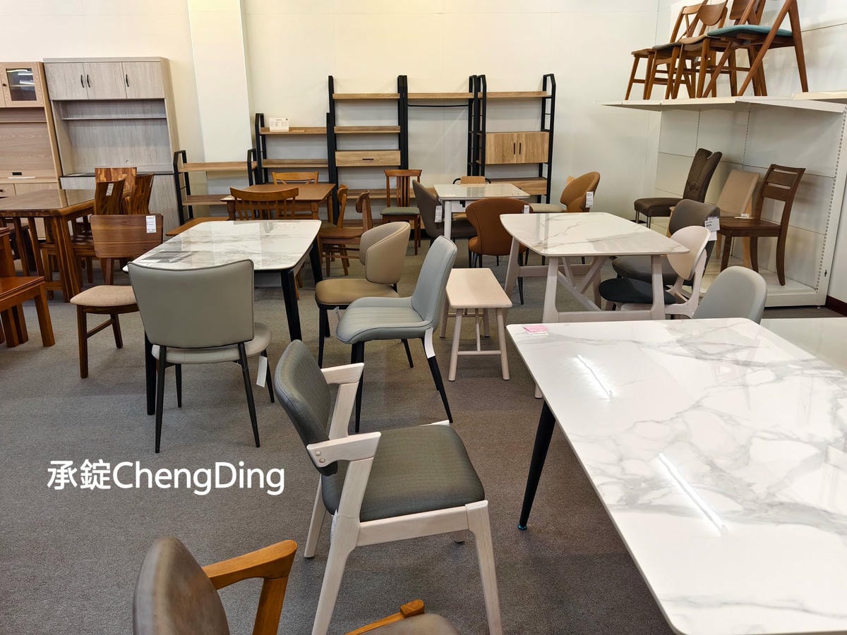 彰化家具行【先進傢俱 × iCAKU愛庫家居】3000坪大型展場|沙發、床墊、衣櫃、系統櫃一次看! - 第44張圖