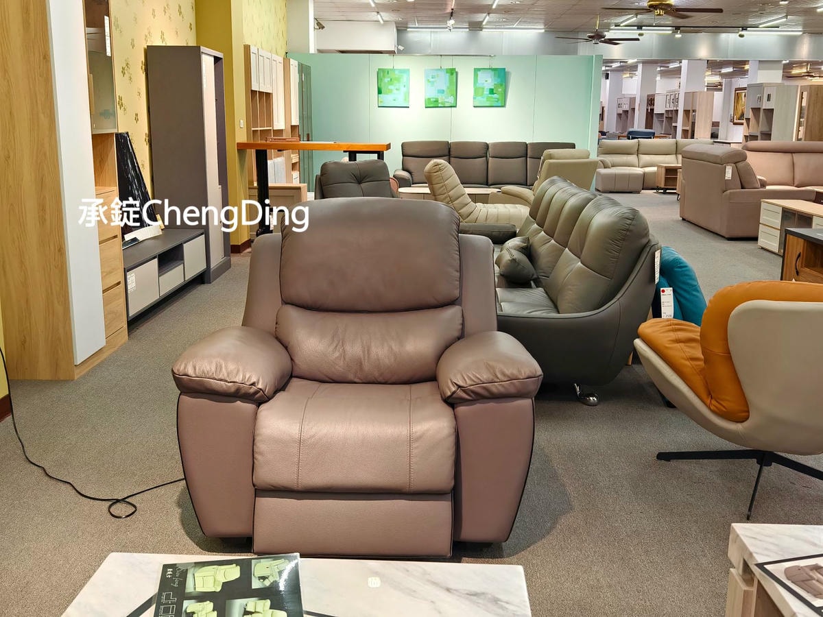 彰化家具行【先進傢俱 × iCAKU愛庫家居】3000坪大型展場|沙發、床墊、衣櫃、系統櫃一次看! - 第19張圖