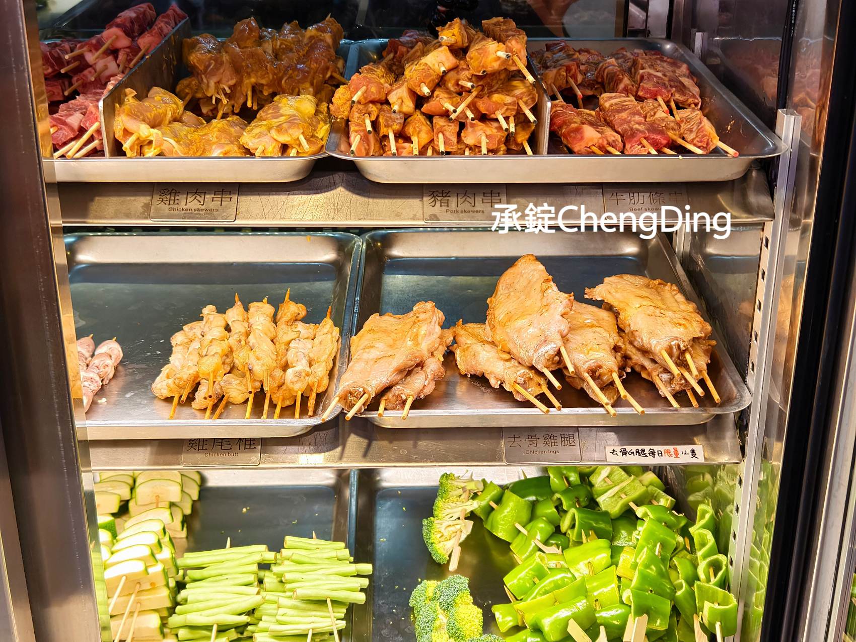 學生推薦【台中逢甲夜市美食】職人級串燒居酒屋「柒息地逢甲店」:五小時熬製烤肉神醬,最低只要19元起! - 第4張圖