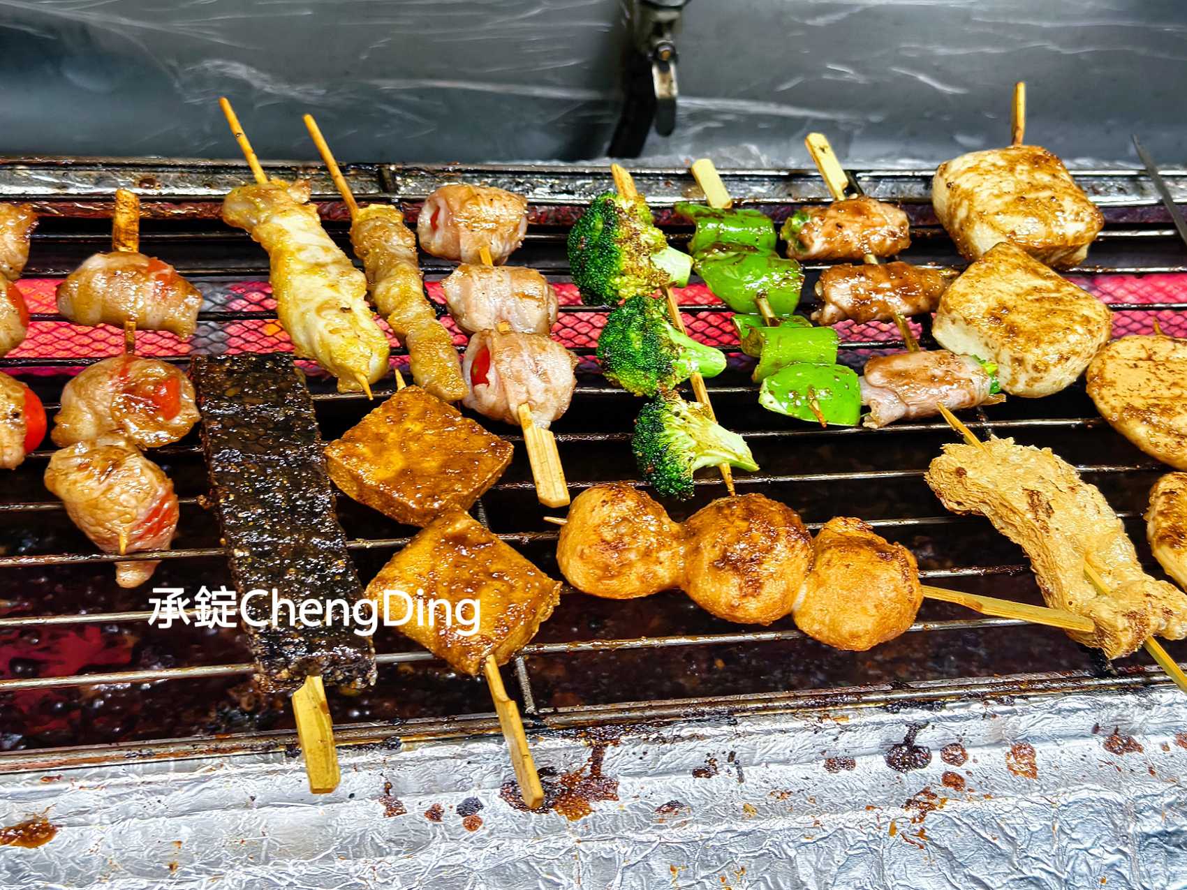 學生推薦【台中逢甲夜市美食】職人級串燒居酒屋「柒息地逢甲店」:五小時熬製烤肉神醬,最低只要19元起! - 第10張圖