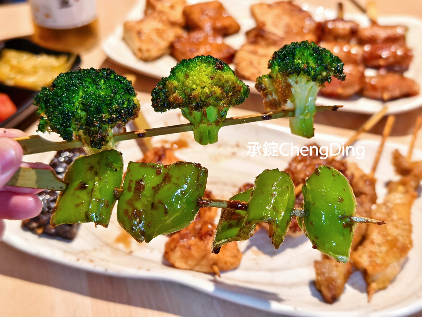 學生推薦【台中逢甲夜市美食】職人級串燒居酒屋「柒息地逢甲店」:五小時熬製烤肉神醬,最低只要19元起! - 第24張圖
