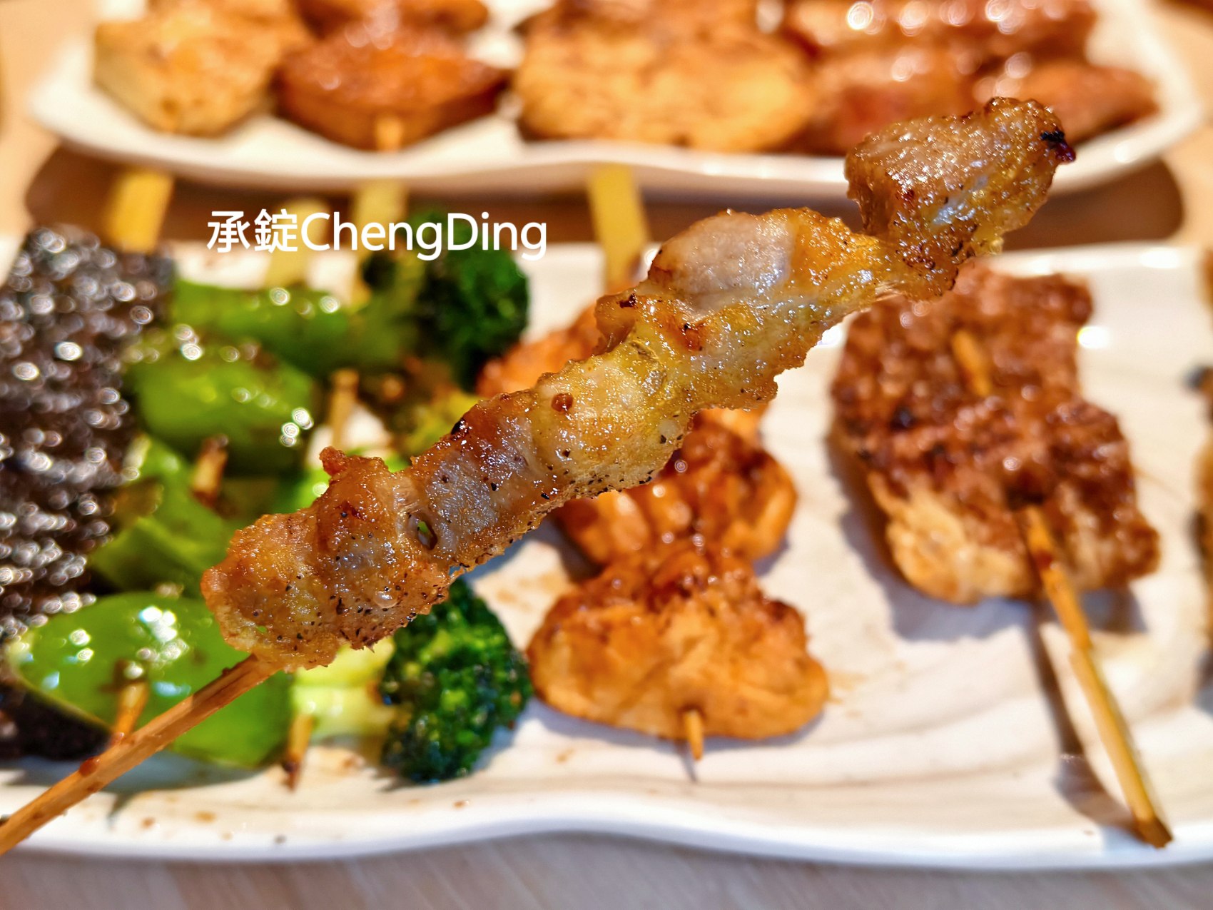 學生推薦【台中逢甲夜市美食】職人級串燒居酒屋「柒息地逢甲店」:五小時熬製烤肉神醬,最低只要19元起! - 第20張圖