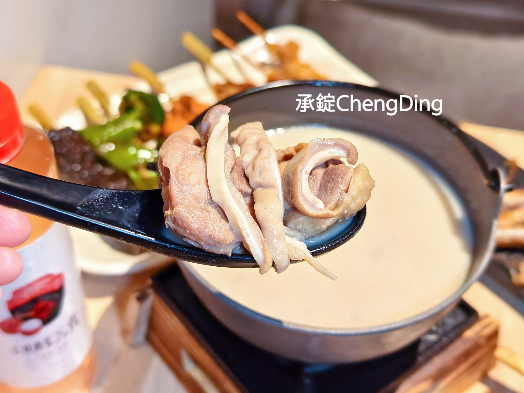 學生推薦【台中逢甲夜市美食】職人級串燒居酒屋「柒息地逢甲店」:五小時熬製烤肉神醬,最低只要19元起! - 第31張圖