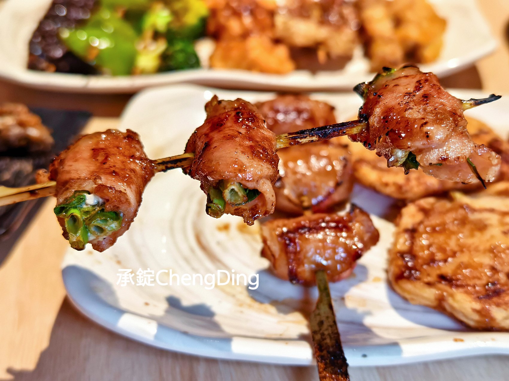 學生推薦【台中逢甲夜市美食】職人級串燒居酒屋「柒息地逢甲店」:五小時熬製烤肉神醬,最低只要19元起! - 第17張圖