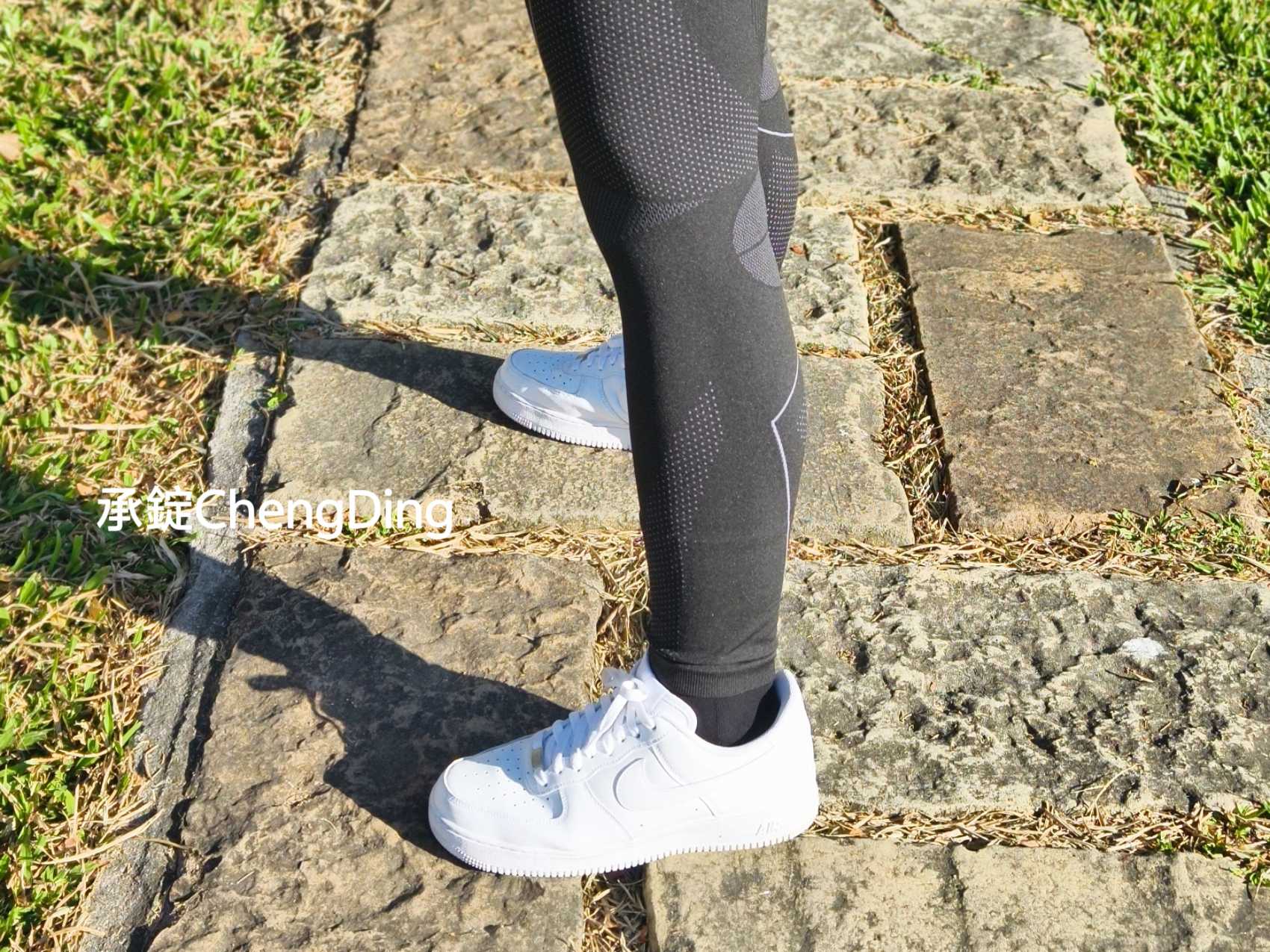 【瑟夫貝爾 CERF BELL】體溫魔術師- 能量石墨烯發熱衣&發熱褲實穿開箱,冬天運動、日常通勤、旅遊穿都超暖! - 第4張圖 【瑟夫貝爾 CERF BELL】體溫魔術師- 能量石墨烯發熱衣&發熱褲實穿開箱,冬天運動、日常通勤、旅遊穿都超暖!