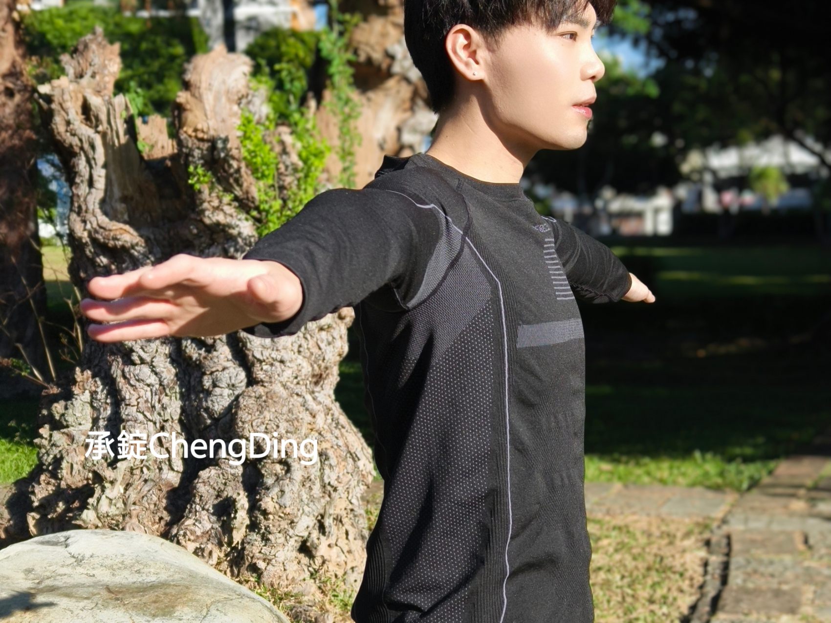 【瑟夫貝爾 CERF BELL】體溫魔術師- 能量石墨烯發熱衣&發熱褲實穿開箱,冬天運動、日常通勤、旅遊穿都超暖! - 第5張圖 【瑟夫貝爾 CERF BELL】體溫魔術師- 能量石墨烯發熱衣&發熱褲實穿開箱,冬天運動、日常通勤、旅遊穿都超暖!