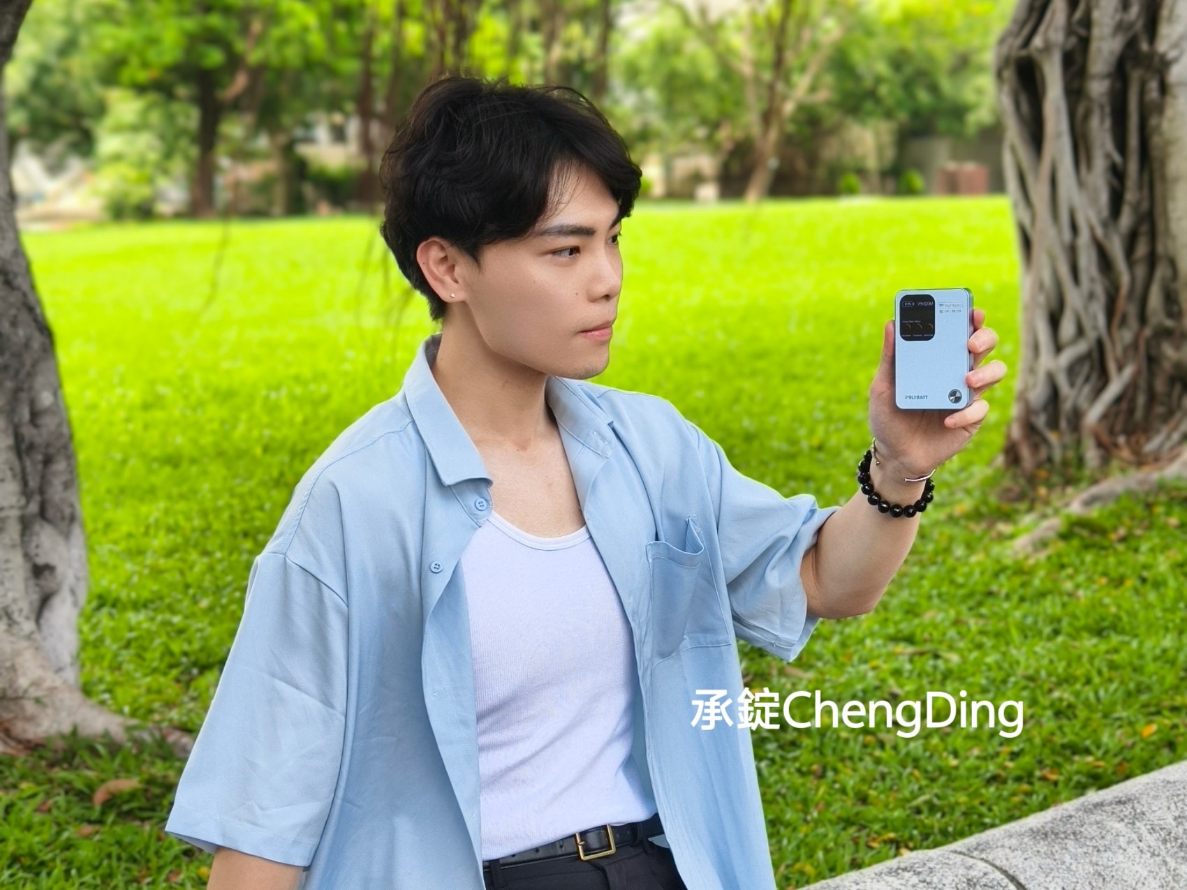 出國行動電源推薦｜POLYBATT PB11 防爆固態行動電源，全台首款「超大LCD液晶螢幕 + AI智能溫控」20年台灣製造品牌！