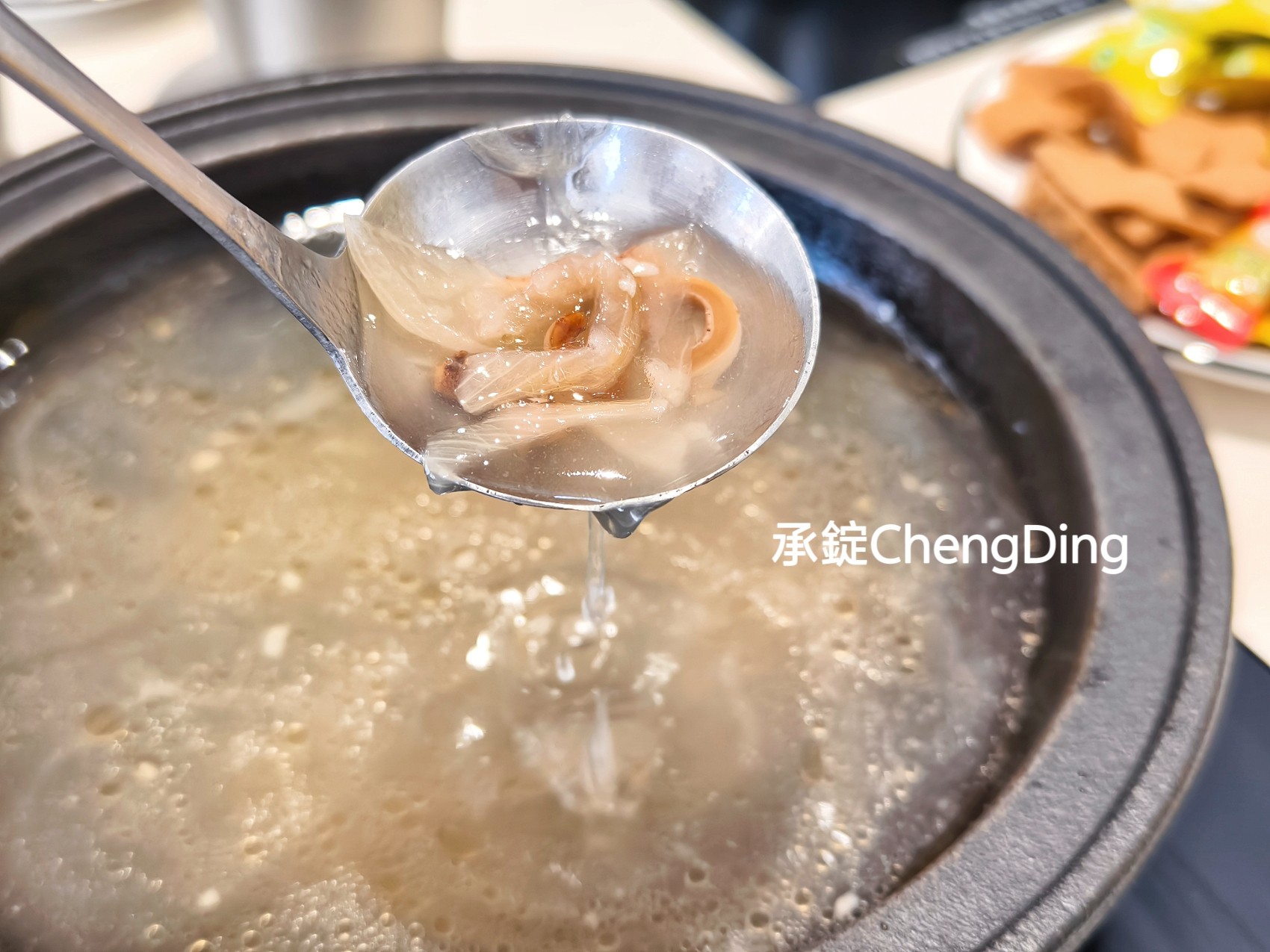 粗吼鍋｜台中北區火鍋推薦！主打正港台式火鍋，石頭鍋、西瓜綿湯底超有特色，高CP值個人火鍋超滿足！