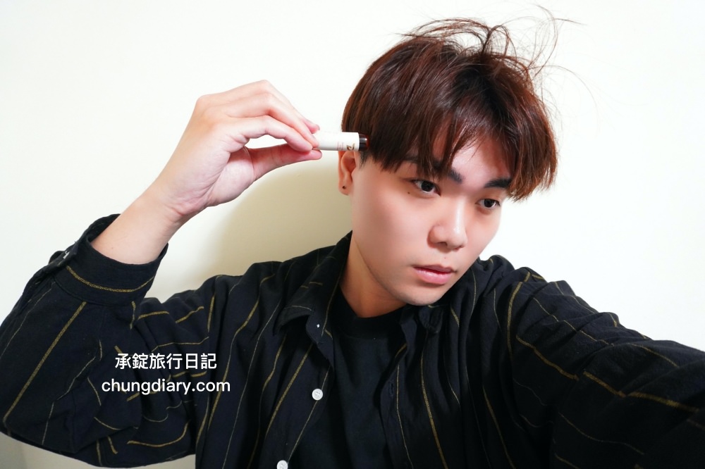 Delfina達爾菲娜【舒緩控油頭皮滾珠精油】主打5大天然植萃精華，小小一瓶輕巧好攜帶，一抹就能使頭皮感到清爽愉悅！