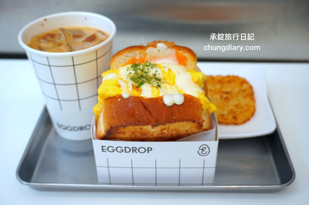 釜山南浦站早餐【EGG DROP 南浦洞店】 爆漿歐姆蛋三明治，軟嫩滑蛋＋特製醬汁＋烤厚片，韓式吐司盒子推薦！