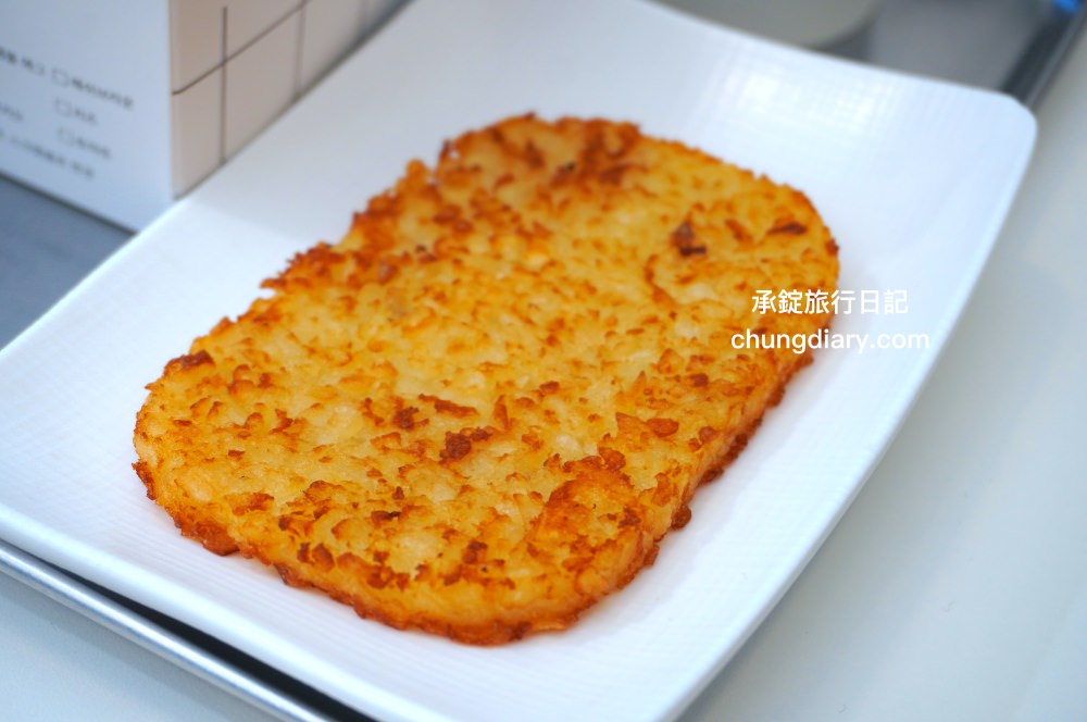 釜山南浦站早餐【EGG DROP 南浦洞店】 爆漿歐姆蛋三明治，軟嫩滑蛋＋特製醬汁＋烤厚片，韓式吐司盒子推薦！