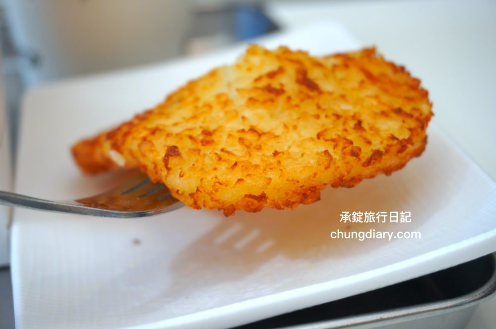 釜山南浦站早餐【EGG DROP 南浦洞店】 爆漿歐姆蛋三明治，軟嫩滑蛋＋特製醬汁＋烤厚片，韓式吐司盒子推薦！