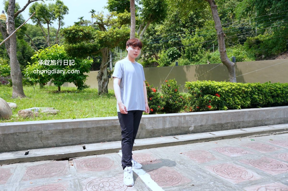 ESCURA清輕貼身著｜90%出自永續森林的機能衣，親膚涼感、抗菌除臭、物理性防曬上衣/男生四角內褲。