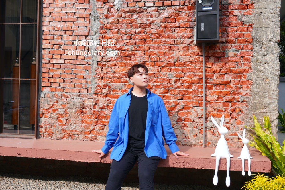 IR飾品台中旗艦店｜老宅X飾品X咖啡店結合，適合你的最幸福，求婚訂婚戒、定情紀念戒指、純銀項鍊、手鍊手環專門品牌！超美超好拍的珠寶飾品店，免費招待請你喝咖啡。