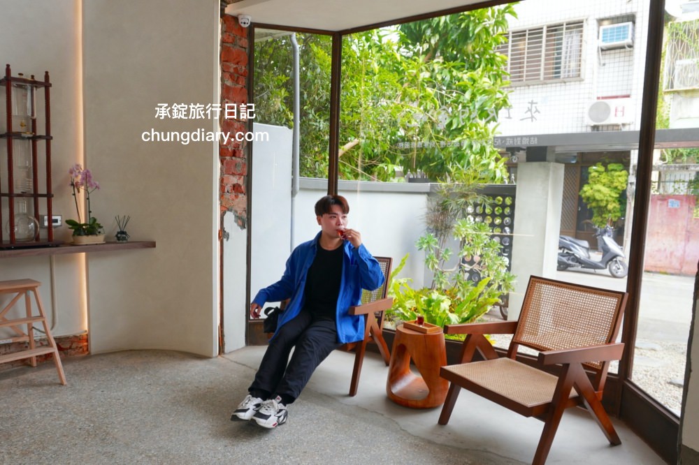 IR飾品台中旗艦店｜老宅X飾品X咖啡店結合，適合你的最幸福，求婚訂婚戒、定情紀念戒指、純銀項鍊、手鍊手環專門品牌！超美超好拍的珠寶飾品店，免費招待請你喝咖啡。