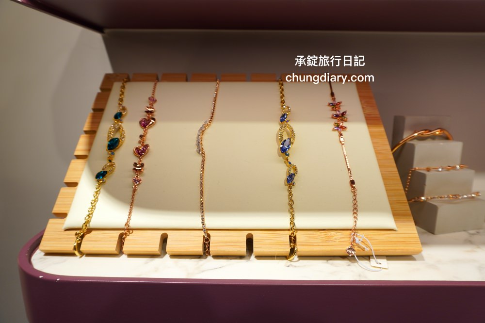 IR飾品台中旗艦店｜老宅X飾品X咖啡店結合，適合你的最幸福，求婚訂婚戒、定情紀念戒指、純銀項鍊、手鍊手環專門品牌！超美超好拍的珠寶飾品店，免費招待請你喝咖啡。