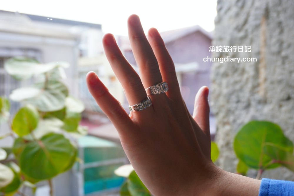 IR飾品台中旗艦店｜老宅X飾品X咖啡店結合，適合你的最幸福，求婚訂婚戒、定情紀念戒指、純銀項鍊、手鍊手環專門品牌！超美超好拍的珠寶飾品店，免費招待請你喝咖啡。