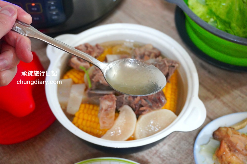 Instant Pot智慧萬用鍋|IP音速鍋|電子壓力鍋開箱,九合一功能,蒸、煮、炒、燉、米飯、舒肥、優格…等一鍋就搞定!食譜參考:蘿蔔玉米排骨湯、可樂雞翅、古早味紅燒肉包生菜。 - 第22張圖 Instant Pot智慧萬用鍋|IP音速鍋|電子壓力鍋開箱,九合一功能,蒸、煮、炒、燉、米飯、舒肥、優格…等一鍋就搞定!食譜參考:蘿蔔玉米排骨湯、可樂雞翅、古早味紅燒肉包生菜。