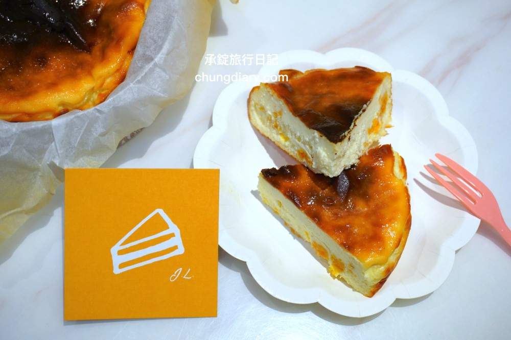 台中蛋黃酥推薦【JL手作烘焙】大里甜點麵包工作坊，金沙控最愛！鹹蛋黃系列甜品，佶利蛋行自產紅土鹹鴨蛋。