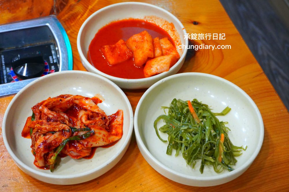 釜山排骨解酒湯專賣店【JOMARU 豬骨釜山總店 조마루뼈다귀 부산본점】24小時營業!一個人也可以來吃的餐廳,釜山水營站美食推薦。 - 第10張圖 釜山排骨解酒湯專賣店【JOMARU 豬骨釜山總店 조마루뼈다귀 부산본점】24小時營業!一個人也可以來吃的餐廳,釜山水營站美食推薦。