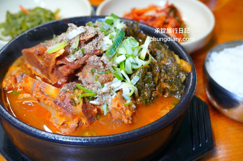 釜山排骨解酒湯專賣店【JOMARU 豬骨釜山總店 조마루뼈다귀 부산본점】24小時營業!一個人也可以來吃的餐廳,釜山水營站美食推薦。 - 第15張圖 釜山排骨解酒湯專賣店【JOMARU 豬骨釜山總店 조마루뼈다귀 부산본점】24小時營業!一個人也可以來吃的餐廳,釜山水營站美食推薦。