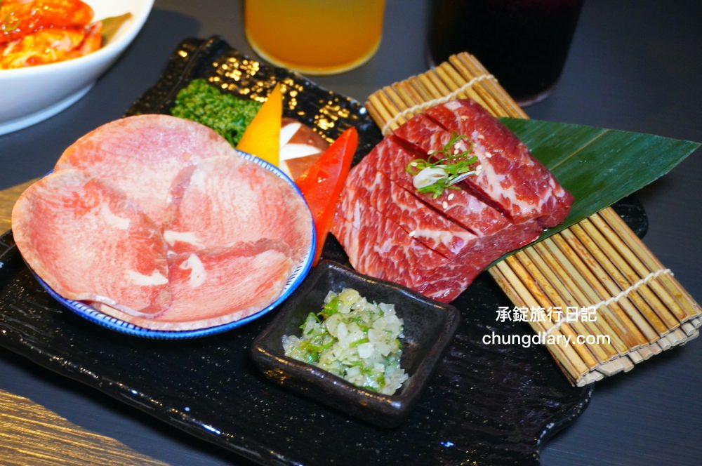 NikuNiku肉肉燒肉朝馬店｜台中寵物友善餐廳，免費提供給狗狗吃的肉肉大餐！帶毛小孩一起來台中燒肉推薦。