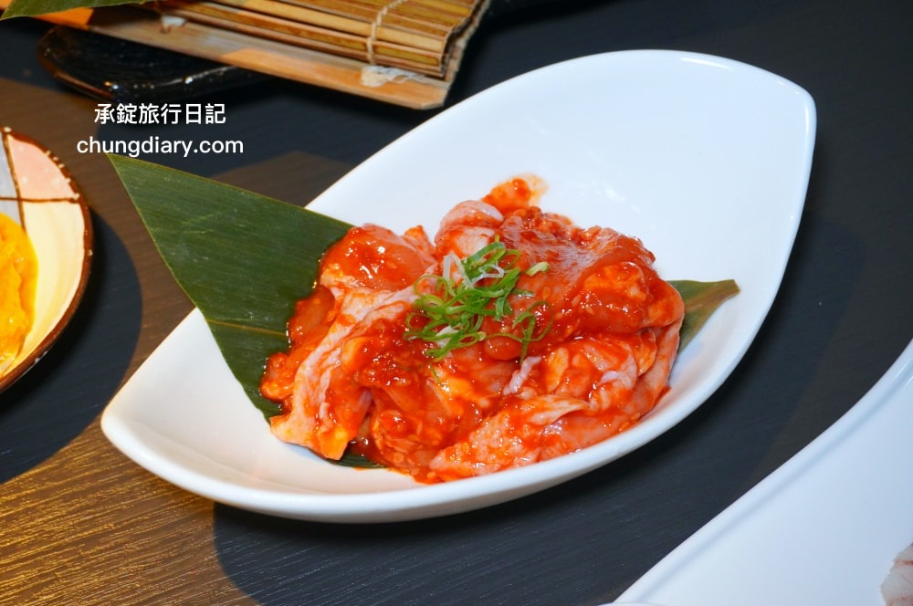 NikuNiku肉肉燒肉朝馬店｜台中寵物友善餐廳，免費提供給狗狗吃的肉肉大餐！帶毛小孩一起來台中燒肉推薦。