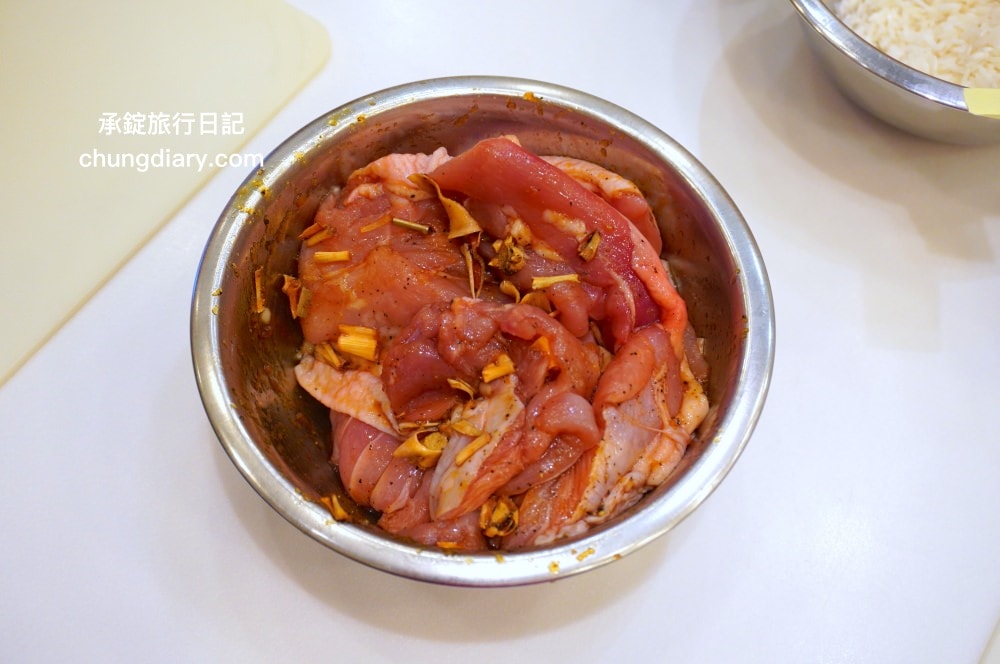 夏普HEALSIO水波爐｜一機多用「蒸、煮、炒、炸、烤、微波、舒肥」智慧烹調，ABC Cooking 南港廚藝教室，料理推薦：泰式街頭小吃、炙燒牛小排。