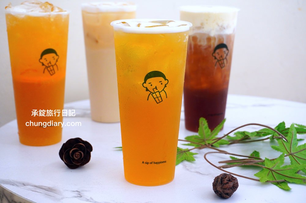 SipSip栩栩茶｜台中南區忠明南路手搖飲料店，主打使用100%原葉茶、自己熬煮的蔗糖！無添加香精、香料、健康實在讓你喝上一杯好茶。