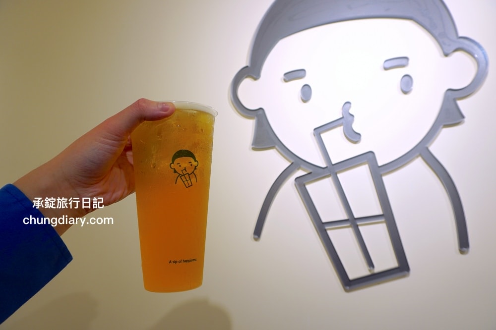 SipSip栩栩茶｜台中南區忠明南路手搖飲料店，主打使用100%原葉茶、自己熬煮的蔗糖！無添加香精、香料、健康實在讓你喝上一杯好茶。