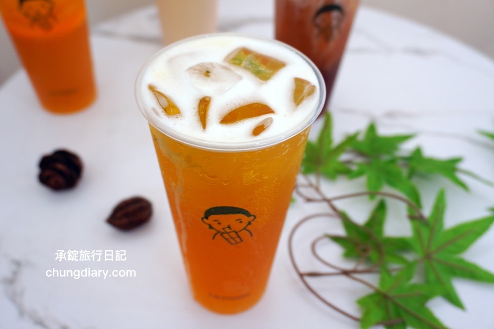 SipSip栩栩茶｜台中南區忠明南路手搖飲料店，主打使用100%原葉茶、自己熬煮的蔗糖！無添加香精、香料、健康實在讓你喝上一杯好茶。