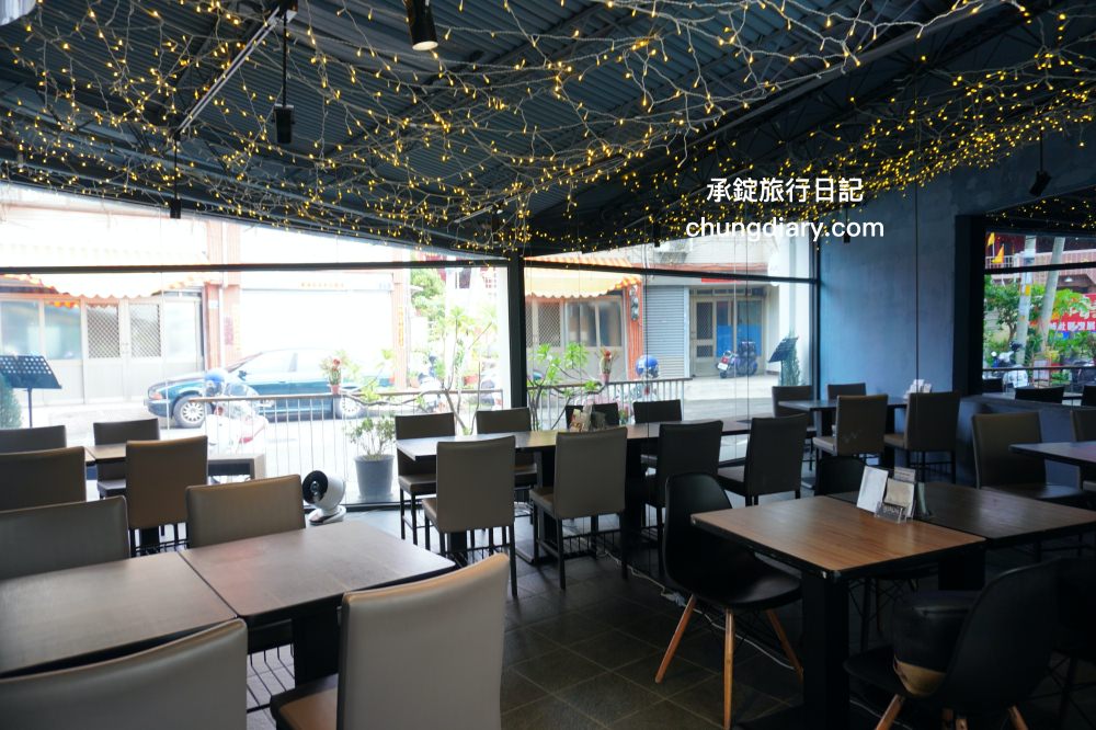 台中大里【WPAPA Teppanyaki Brunch 鐵板料理早午餐】前夏慕尼主廚掌廚料理，份量十足，法式高檔早午餐推薦！櫻桃鴨腿鱈魚鐵板麵、特製炸・烤鮮奶饅頭堡。