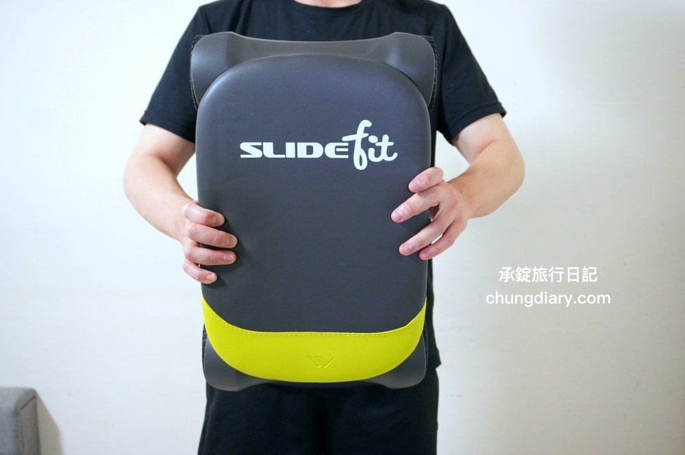 居家運動器材【Wonder Core Slide Fit 健身滑板】核心健身器材推薦，深蹲、捲腹、健腹輪一氣呵成！30 多種以上動作變化，針對不同部位加強訓練。