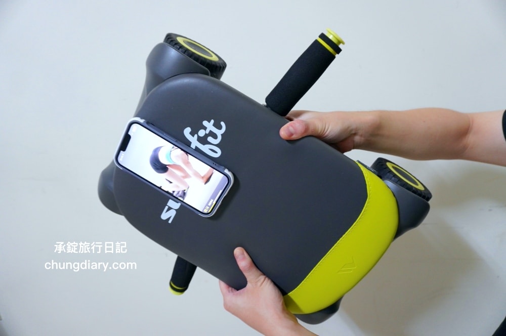 居家運動器材【Wonder Core Slide Fit 健身滑板】核心健身器材推薦，深蹲、捲腹、健腹輪一氣呵成！30 多種以上動作變化，針對不同部位加強訓練。