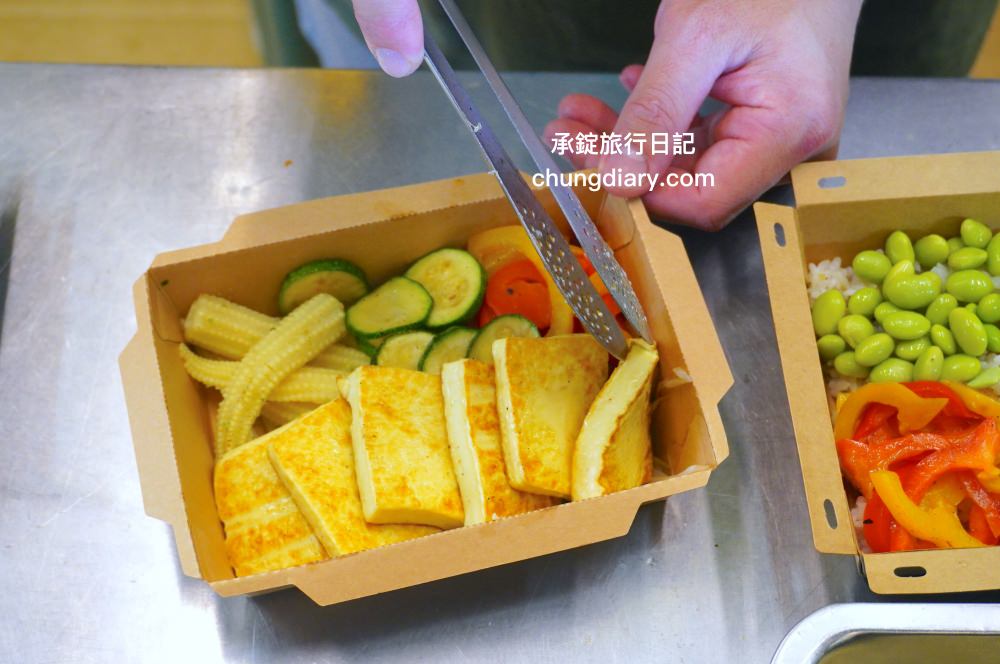 Daddi 活力餐盒 西屯店｜台中健身餐、增肌、減脂、低gi、低卡便當推薦｜World Gym世界健身俱樂部－台中西屯店 斜對面。