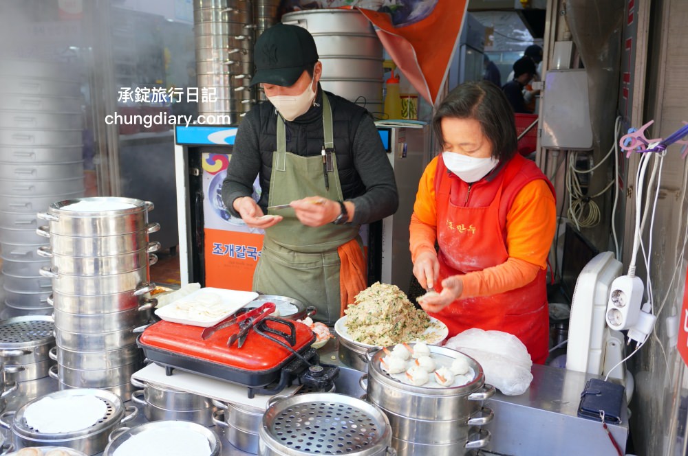 爐紅餃子刀削麵 노홍만두｜釜山海雲台市場美食｜傳統在地經營60年以上老店DSC00976