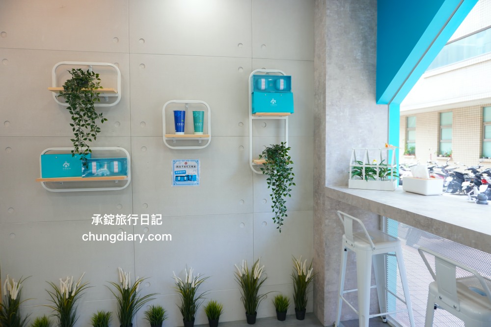 台中南屯手搖飲【白浪春禾大墩店】人氣連鎖品牌，新品上市！夏季限定－芒果愛玉冰沙、紫色星空、百香青茶，還有招牌推薦－白浪紅玉＋冬瓜凍。